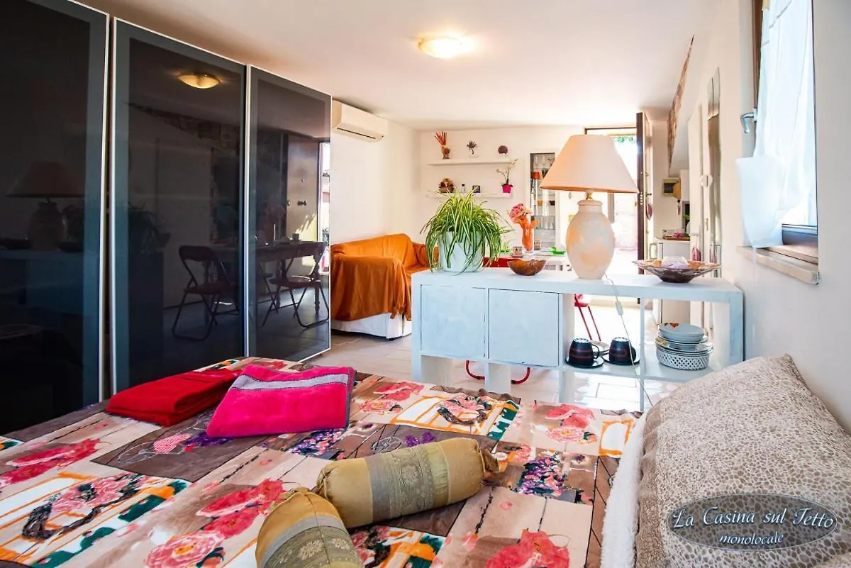 Apartment La Casina On The Roof - Studio Rome Italy