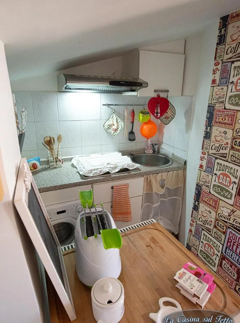 Apartment La Casina On The Roof - Studio Rome Italy